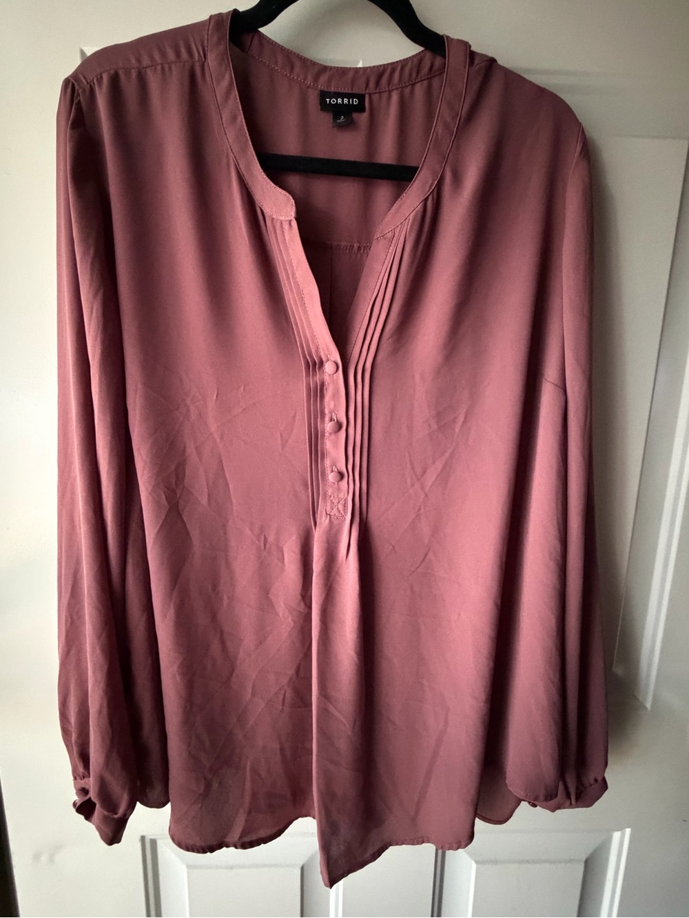 torrid dusty rose pintuck peasant top